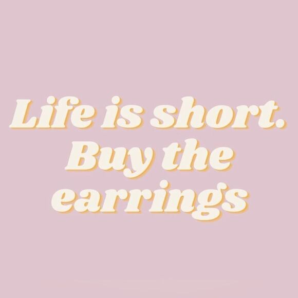 Large Textured Hoop Earrings in Gold and Silver - NWT - Picture 3 of 8